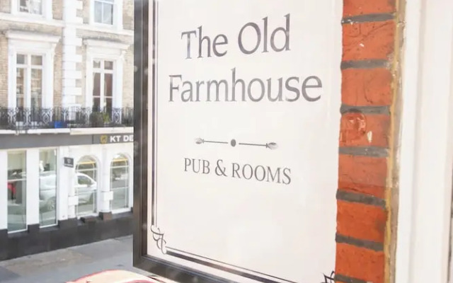 The Old Farmhouse Pub & Rooms