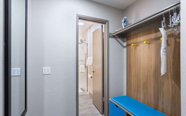 Days Inn by Wyndham Red Bluff