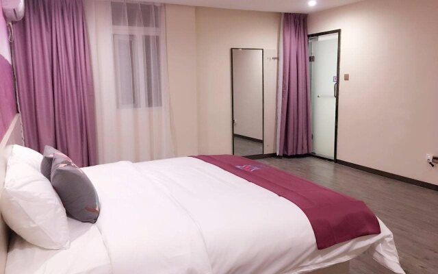Pai Hotel Nanchang West Jiefang Road Xinjia'an Metro Station