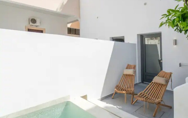 Nostos Apartments Fira