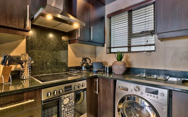 Bay Point Apartment on Beach Road