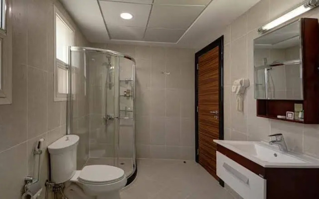 Rayan Hotel Corniche