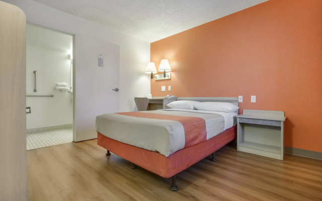 Motel 6 Tempe, AZ - Broadway - ASU