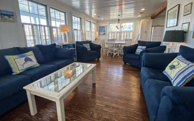 Carolina Breezy by Sea Scape Properties