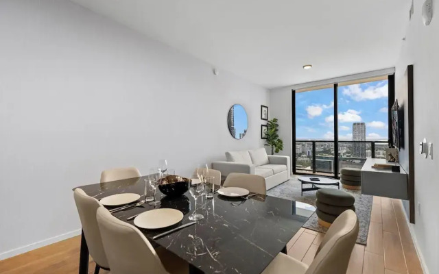 Amazing City View Condo at Miami