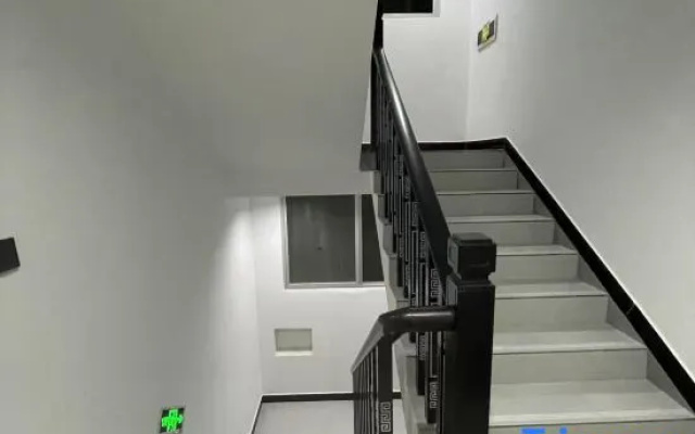 Wu and Mountain House – Hotel Rooms – Bazhong