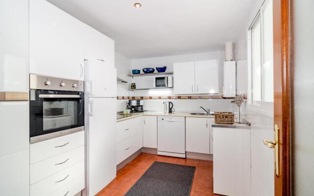 PDM - Elegant Apartment with Breathtaking Sea view