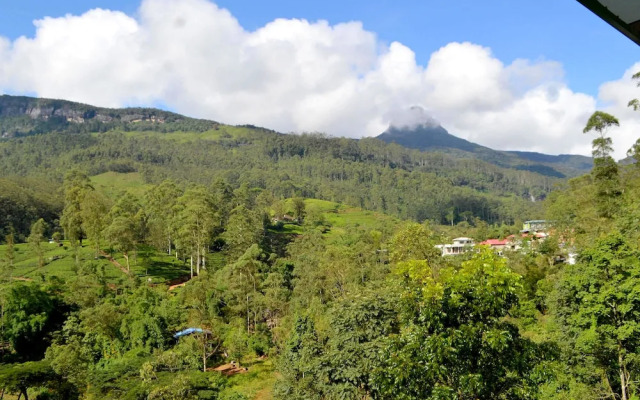 Grand Adams Peak Hotel
