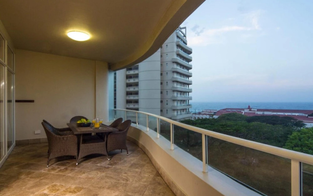 203 Oyster Quays