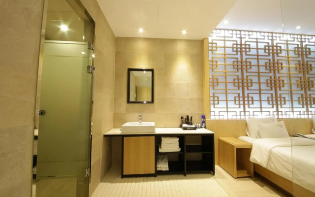 Hotel Almond Busan Station