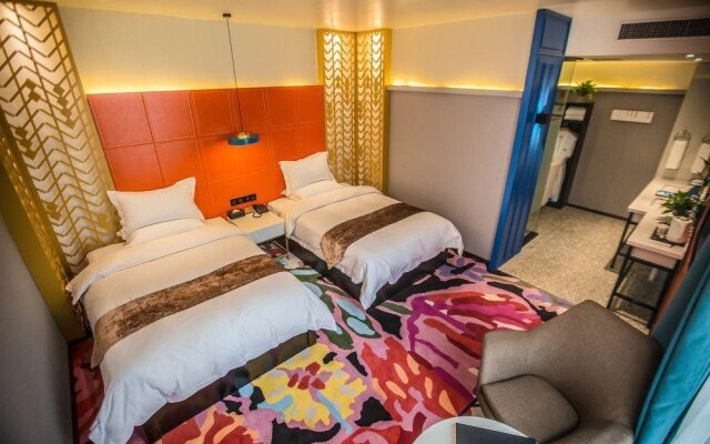 Blue Magpie Hotel Shifu Branch