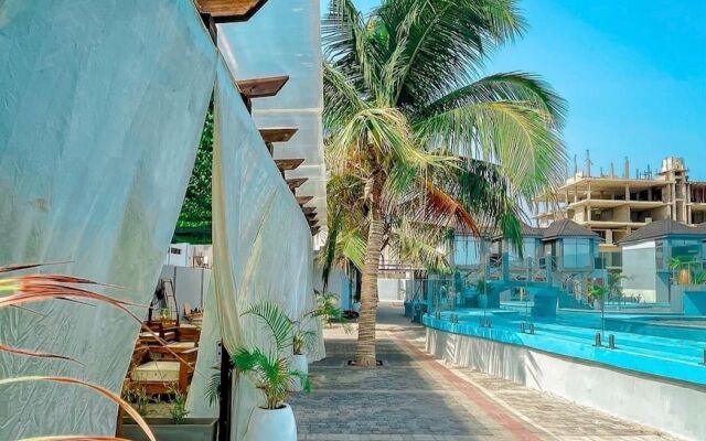 1 bedroom penthouse on the beach ikate