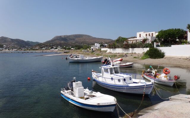 Ariadne Studios Skyros