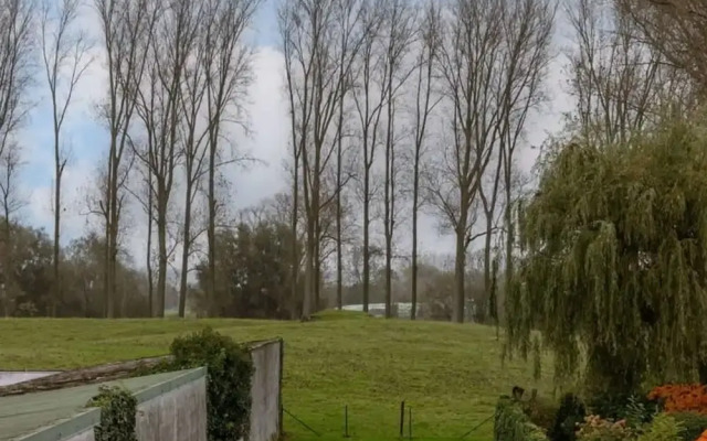 BE BRG Kerk 54 in Damme