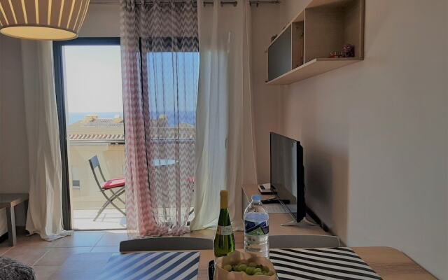 Las Vistas Apartments