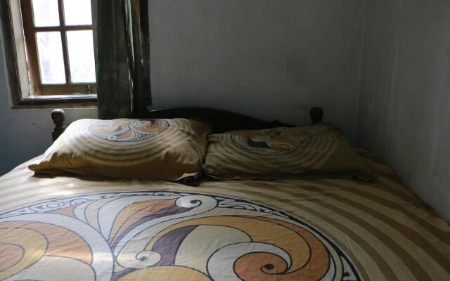 Natural Stone Homestay Syariah - Hostel