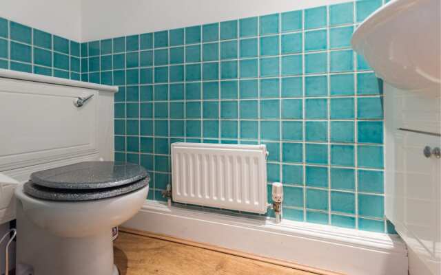 The Blue Compass - Modern & Central 4BDR Townhouse with Garden
