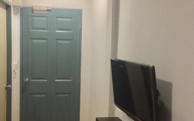 Inn Trog And Inn Soi - Hostel - Adults Only