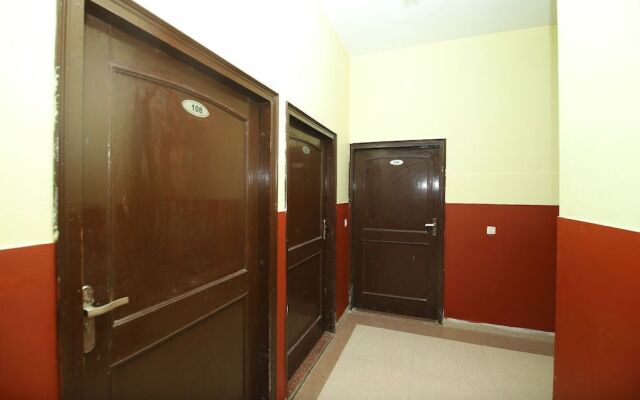 Oyo 40458 Hotel Deep Palace