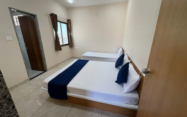 Hotel Darshan Palace - Near Dwarka Railway Station & Shree Dwarkadhish Temple