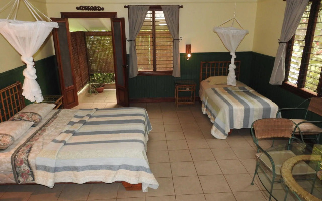 Playa Negra Guesthouse