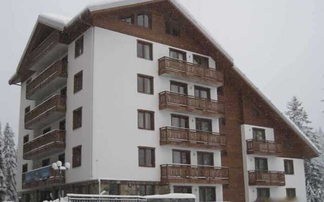 Nevada Aparthotel