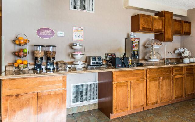 SureStay Plus Hotel by Best Western Thornton Denve