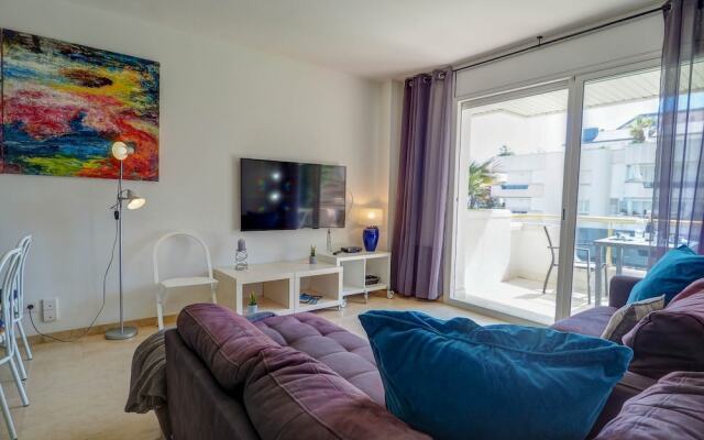 Mediterraneo Seaview Apartment by Hello Apartments Sitges