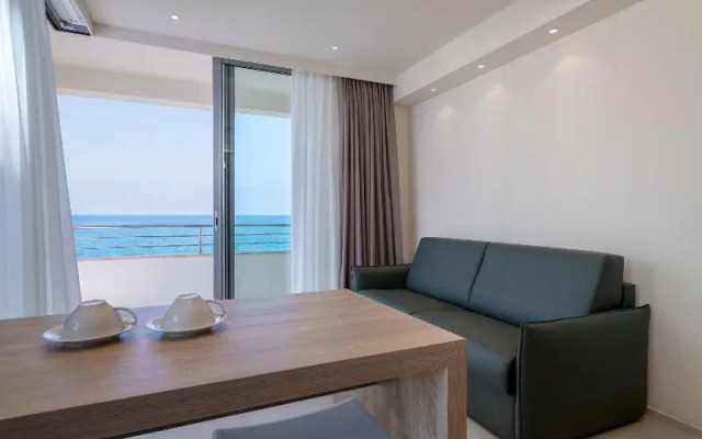 Palace Lido Hotel Suites