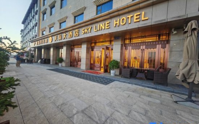 Sky Line Hotel