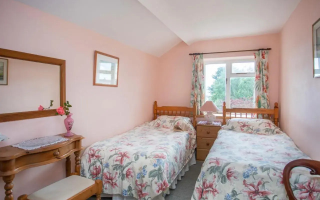 Brynbach at Brynhyfryd