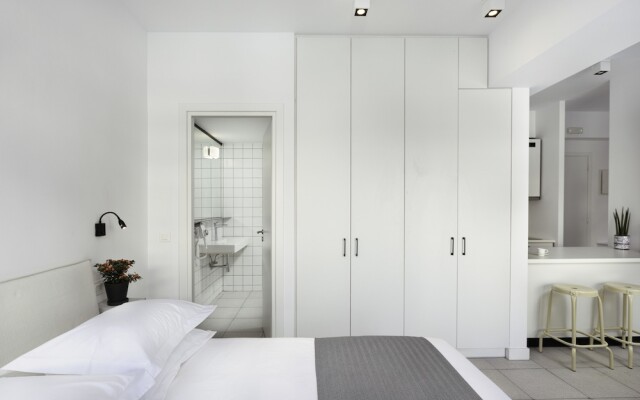 Euryclea Residences