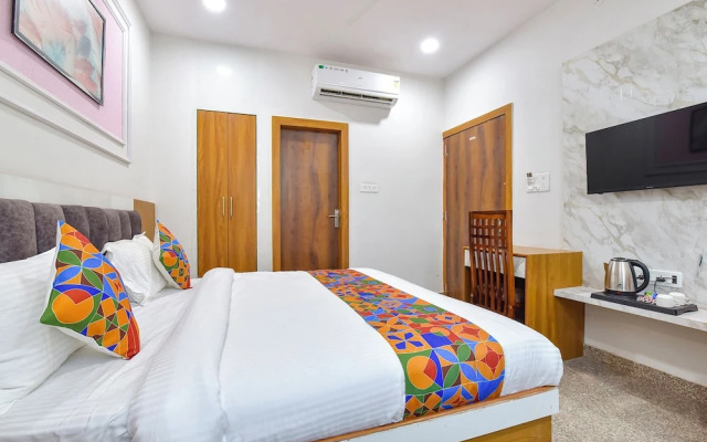 Fabhotel Grand Bala