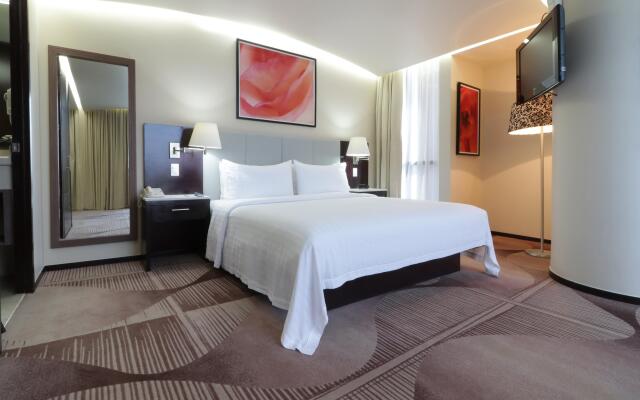 Holiday Inn Hotel & Suites Medica Sur by IHG