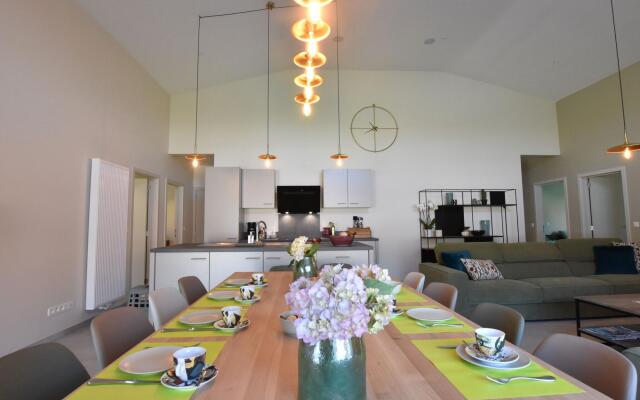 Tasteful Holiday Home in Sijsele-brugge With Garden