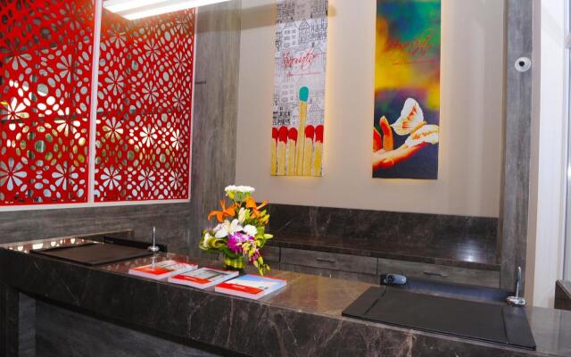7 Apple Hotel