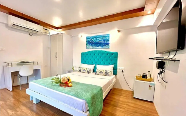 Beach Paradise Miramar Goa