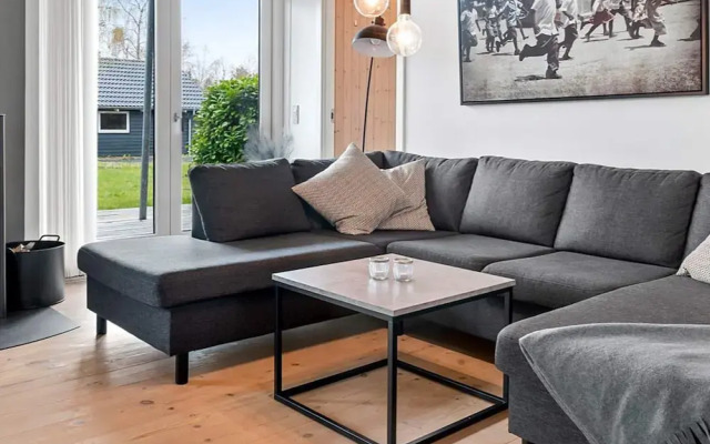6 Person Holiday Home in Vaeggerlose-by Traum