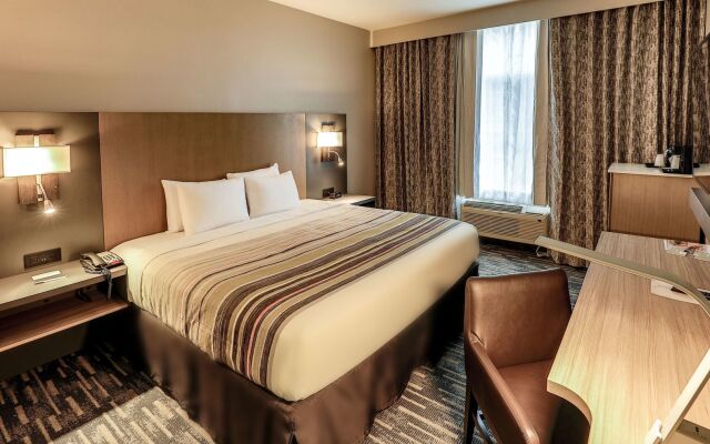 Country Inn & Suites by Radisson, Nashville Airport, TN