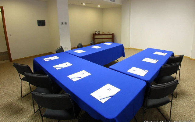 One Guadalajara Periferico Norte