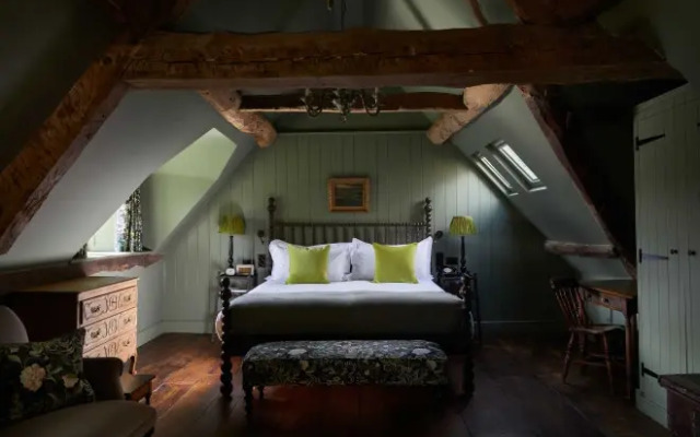 The Pig in the Cotswolds