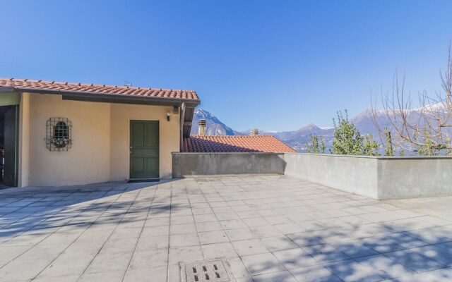 Il Tramonto sul Lago Varenna