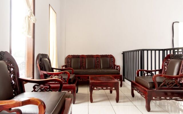 OYO 2076 Oxy Art Boarding House
