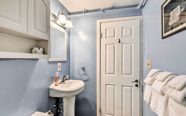 Mountain Condo w/ Views: Near Hiking & Biking!