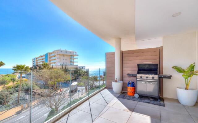 Lovely 3 bedroom apartment next to higueron area.
