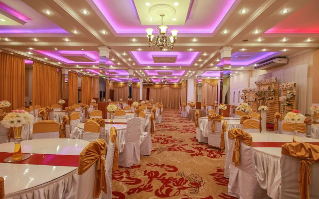 OYO 339 Chandiv Hotel