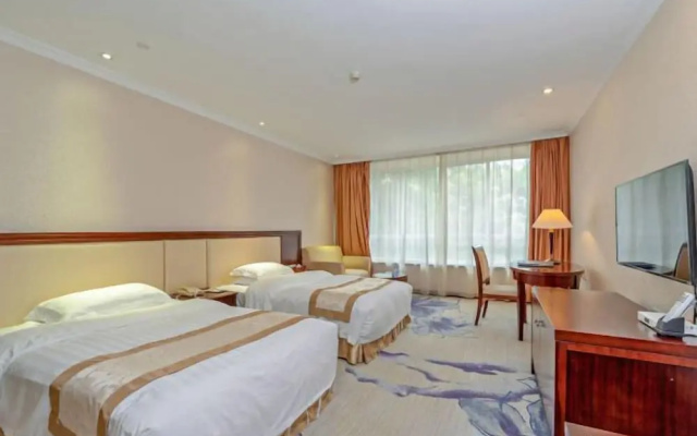 Holiday Inn Triumphal