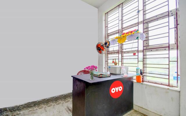 Oyo 93057 Swastik Guest House