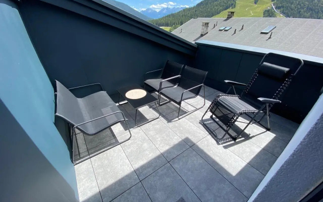 Mirador Apartments