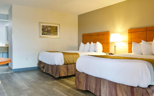 Best Western Thunderbird Motel